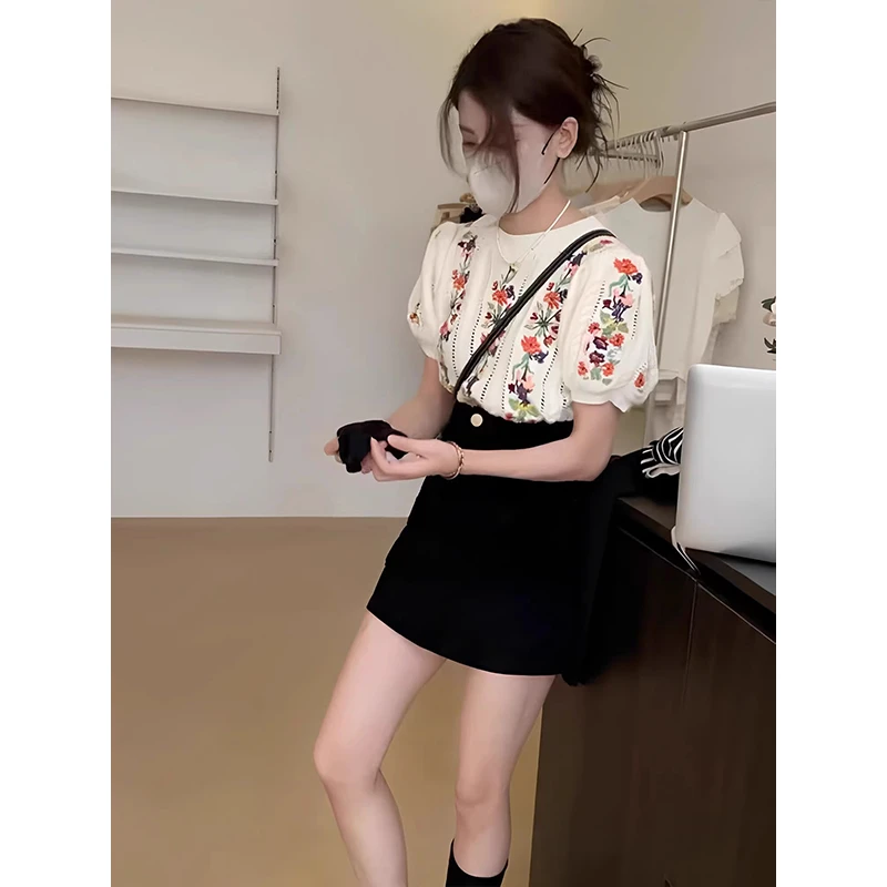 民族风重工钩花刺绣针织衫t恤女2025夏季新款碎花泡泡袖镂空上衣