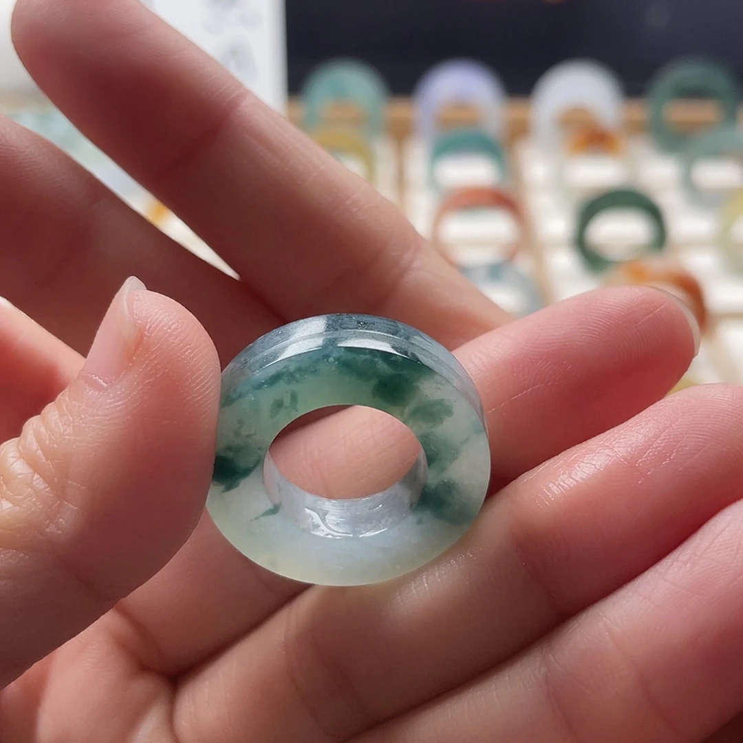 定制翡翠未镶嵌翡翠