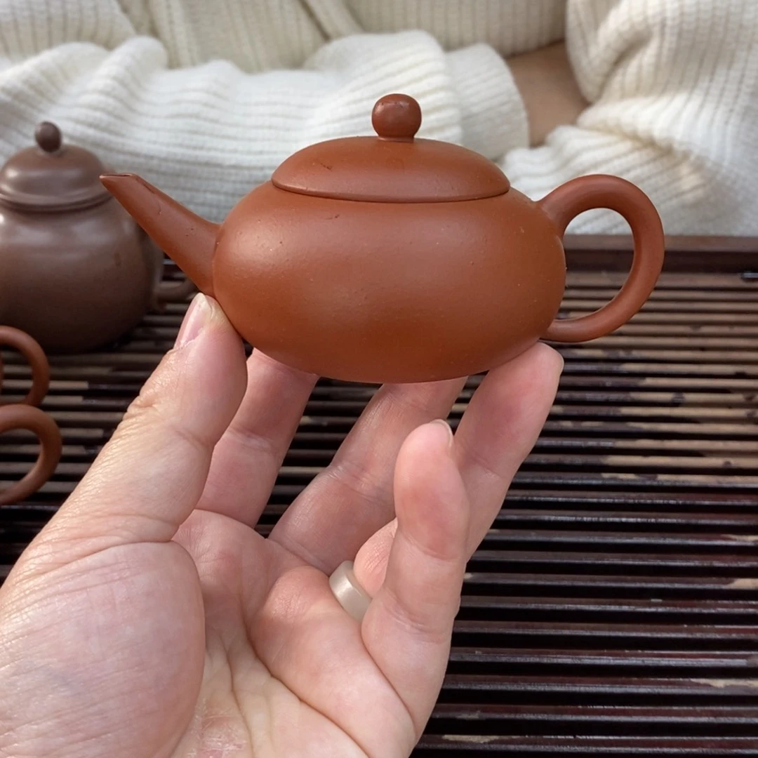 紫砂茶壶长嘴水平