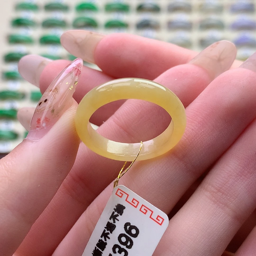 翡翠未镶嵌戒指港19