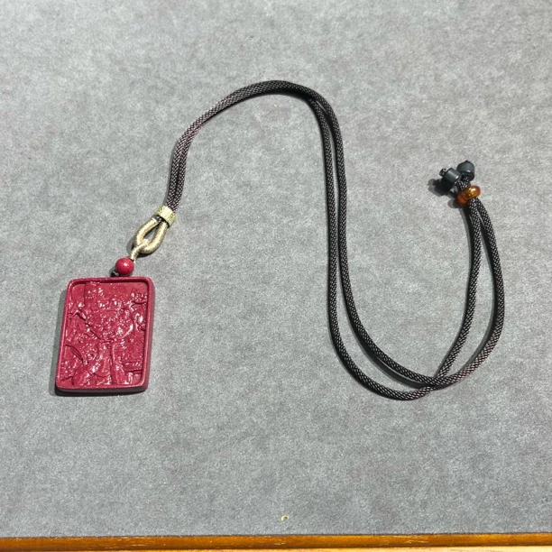 含辰砂工艺品10041-紫金砂扎基吊坠28*38mm