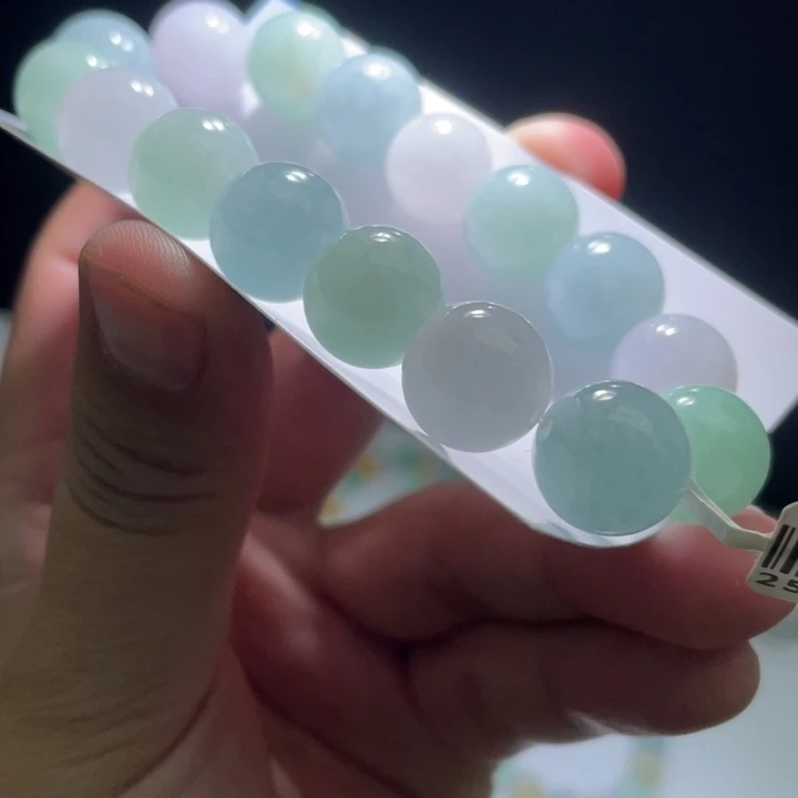 未镶嵌定制翡翠翡翠卡12+