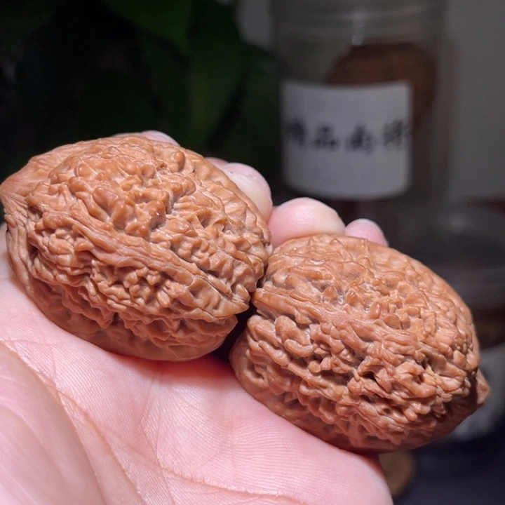 文玩核桃吊坠          35