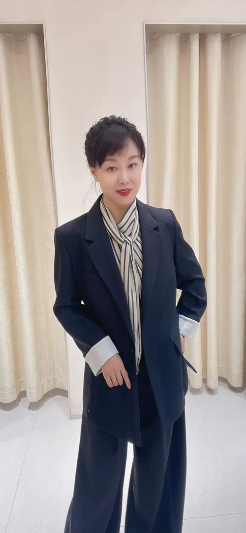 迪家夜幕黑时尚外套