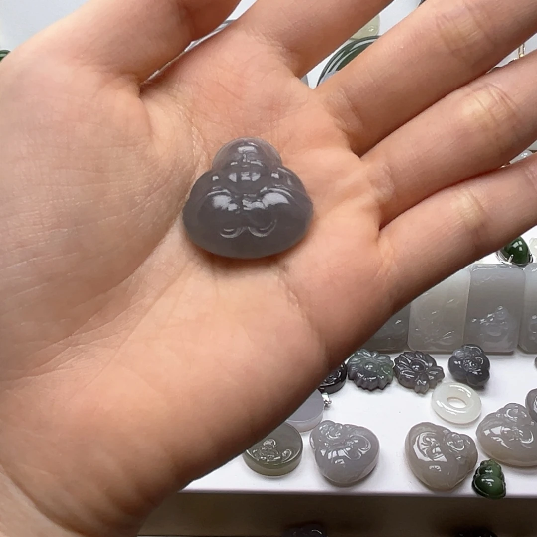 和田玉吊坠(不含链)未镶嵌甜****?