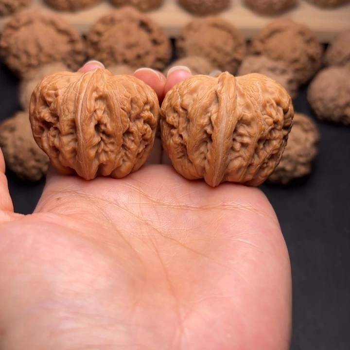 把件文玩核桃40元宝