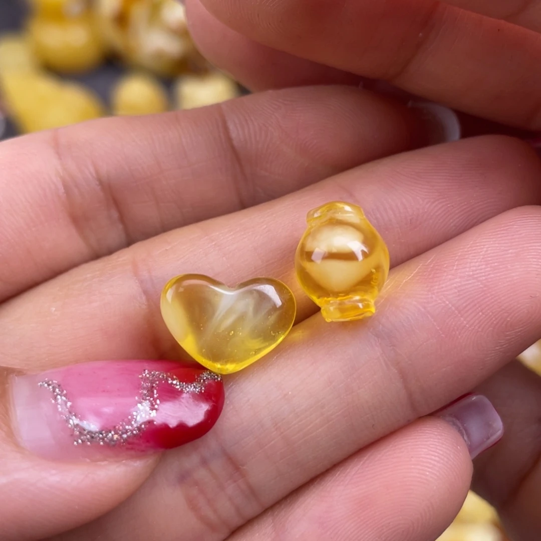 琥珀裸石未镶嵌蜜蜡