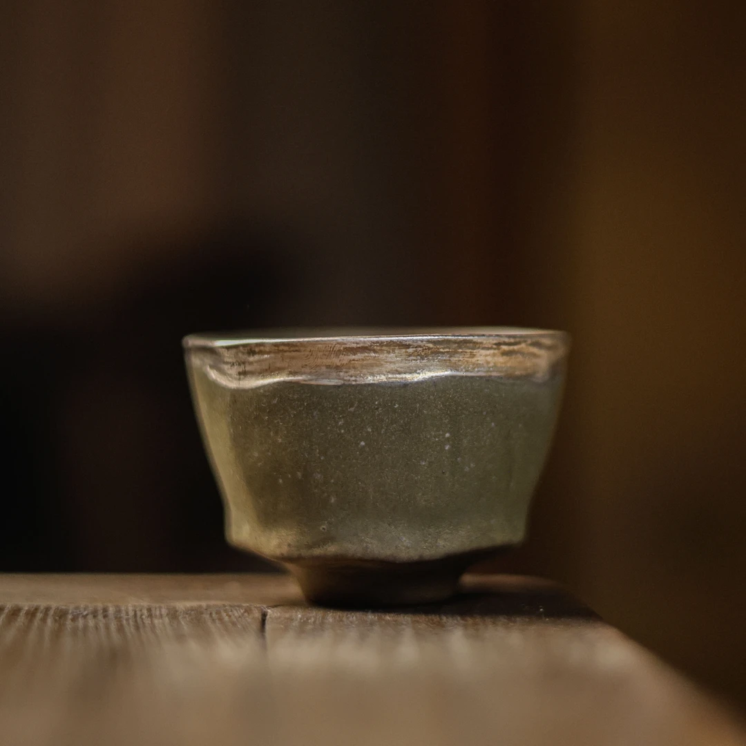 青苔绿马蹄杯，描银形状随机发80ml（灰念0495）