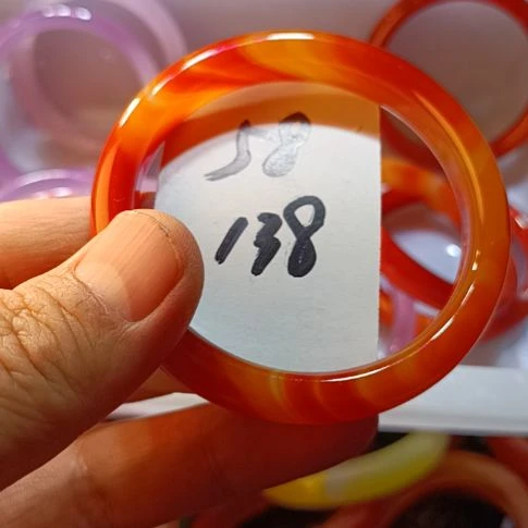 玛瑙/玉髓手镯未镶嵌