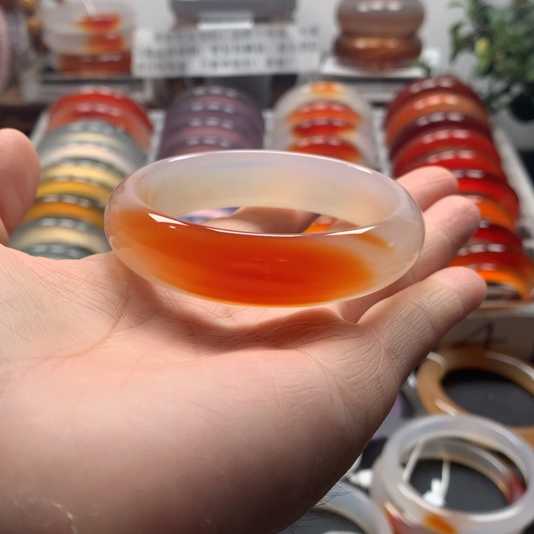 手镯玛瑙/玉髓未镶嵌