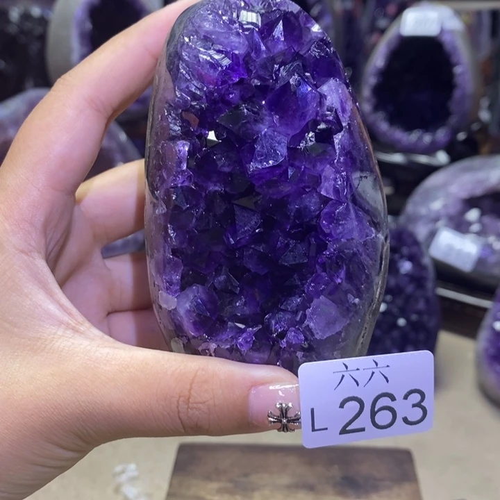 未镶嵌大型摆件（非配饰）紫晶摆件