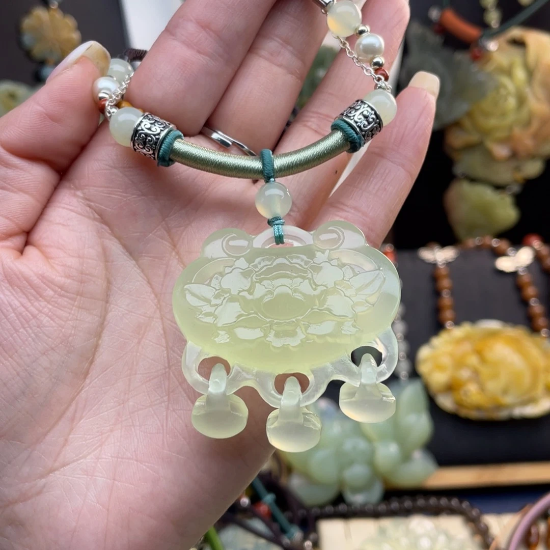 蛇纹石玉颈饰未镶嵌✨****子