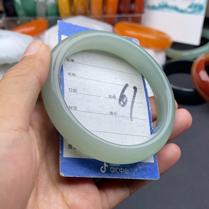 石英质玉未镶嵌手镯