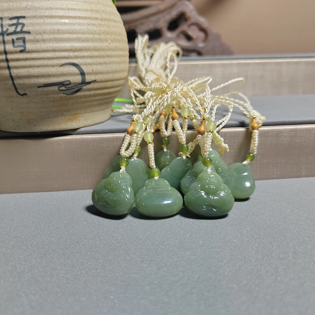 天然和田玉抱抱佛多样发一