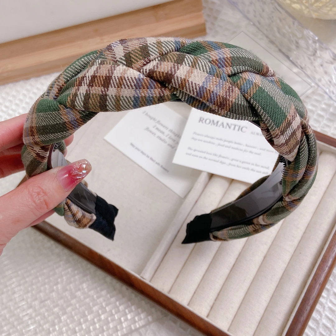 带齿高颅顶新款设计师款定制发箍百搭手工麻花款学院风绿色