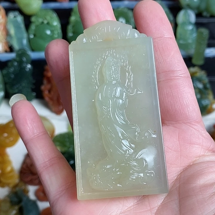 未镶嵌蛇纹石玉颈饰