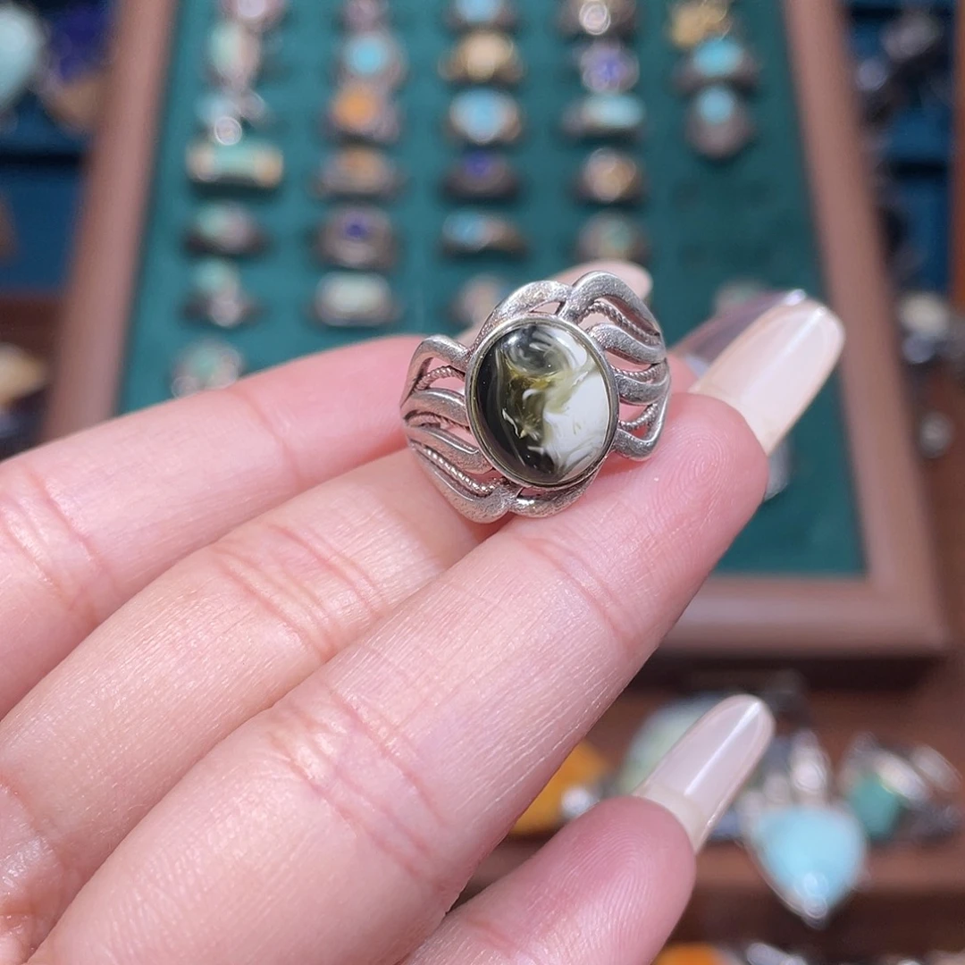 麻***.琥珀银S925镶嵌戒指