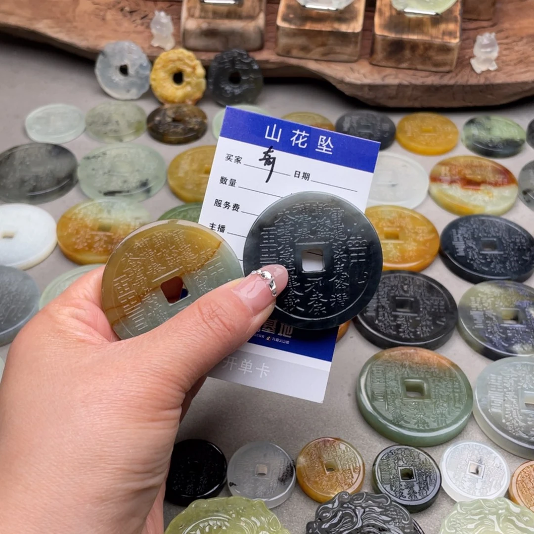 蛇纹石玉颈饰未镶嵌不****奇