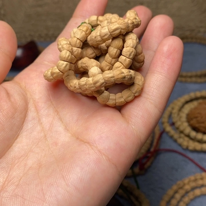 柏香籽/百香籽吊坠