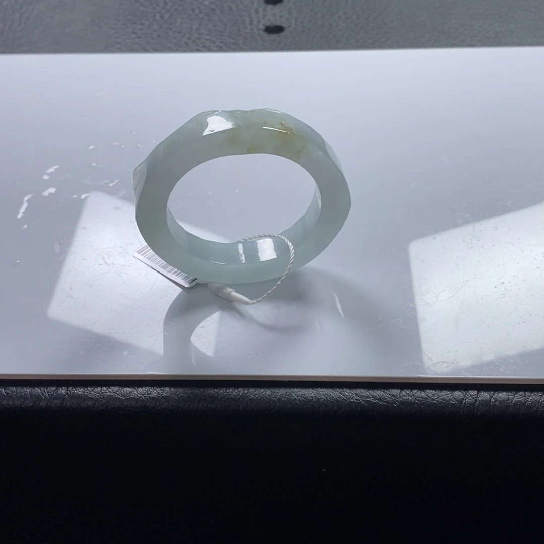 未镶嵌手镯定制翡翠
