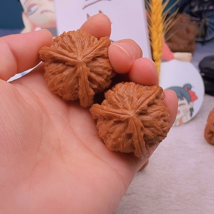 吊坠文玩核桃M***?三棱