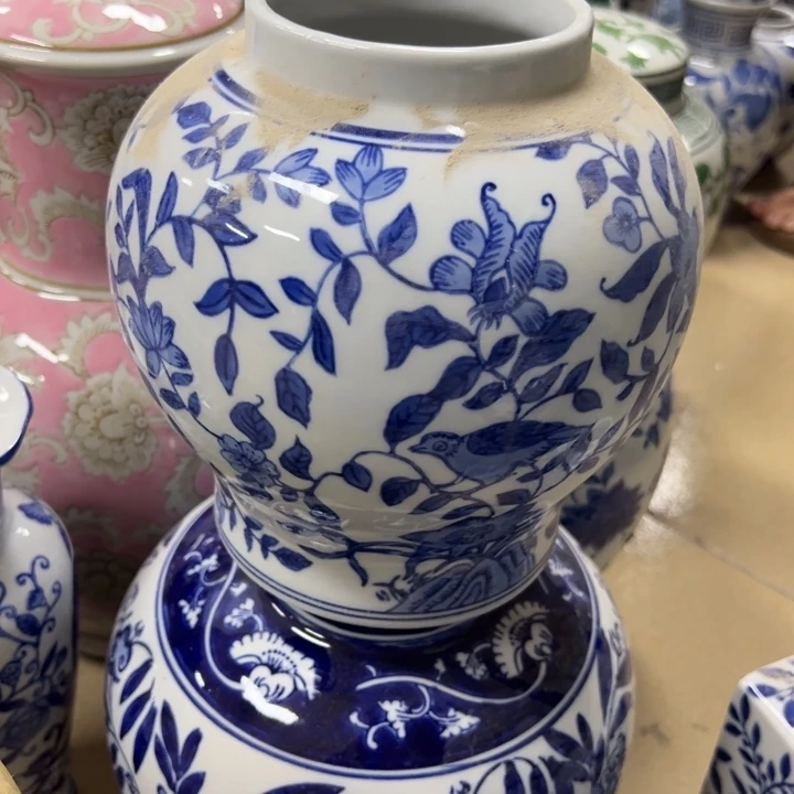 瓷片微瑕。。。。。。。。。。。。。。