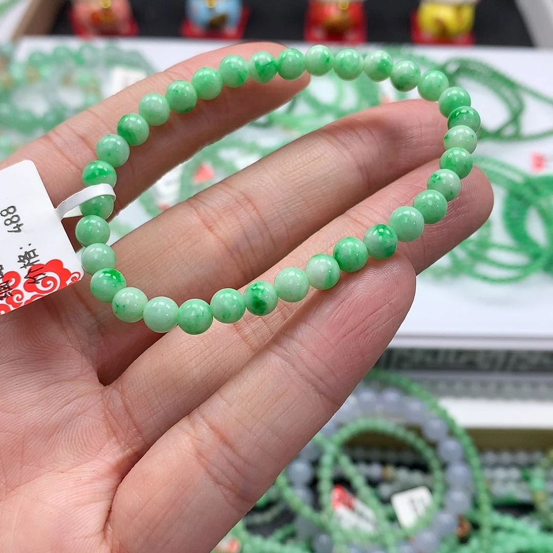 翡翠手链未镶嵌翡翠