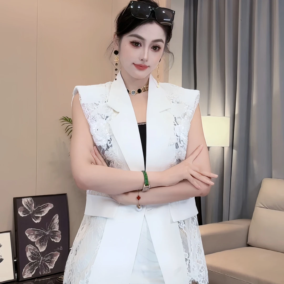 莹莹红人馆时尚气质百搭设计师款翻领蕾丝拼接马甲50675138 824