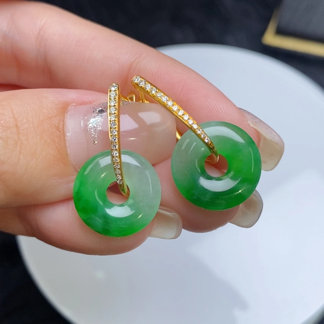 18K金镶嵌翡翠耳饰甜甜圈