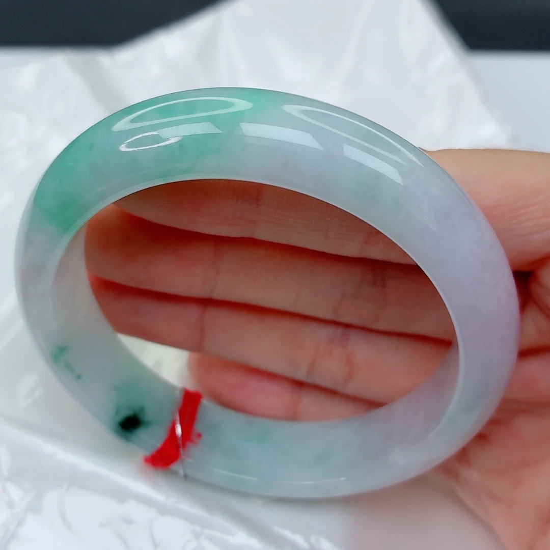 翡翠未镶嵌手镯58.5正圈，淡春彩