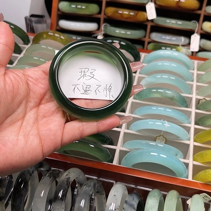 岫玉未镶嵌手镯岫玉