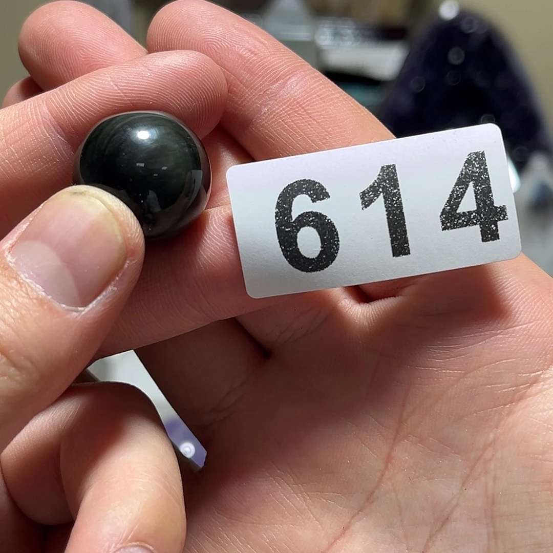 未镶嵌水晶大型摆件（非配饰）