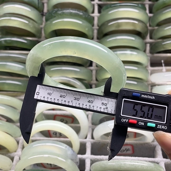 未镶嵌蛇纹石玉手镯104