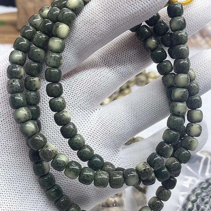 星月菩提手串海南骨瓷玉化料绿背留白