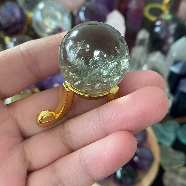 石材2.9直径纯天然绿水晶！带彩体透！