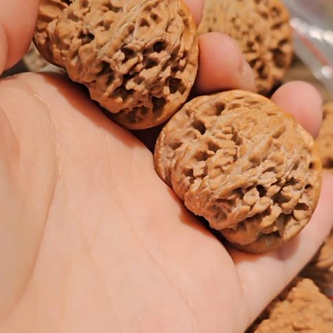 文玩核桃吊坠39金麒麟