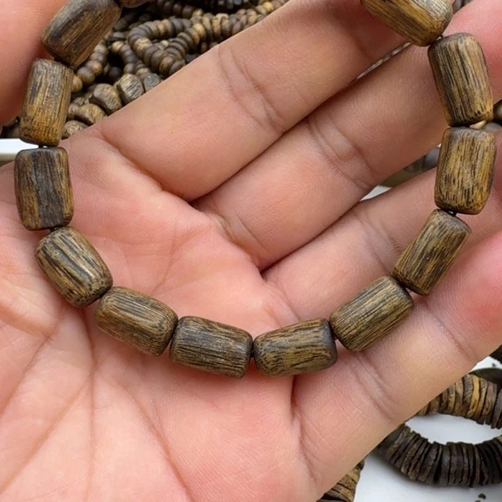 沉香手串乌身手串7克加