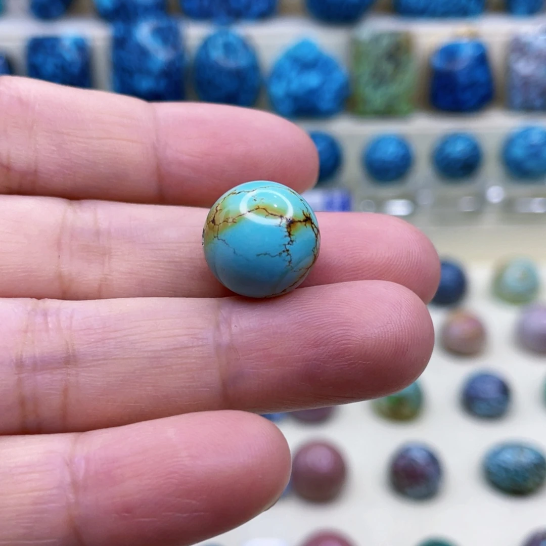 未镶嵌绿松石颈饰