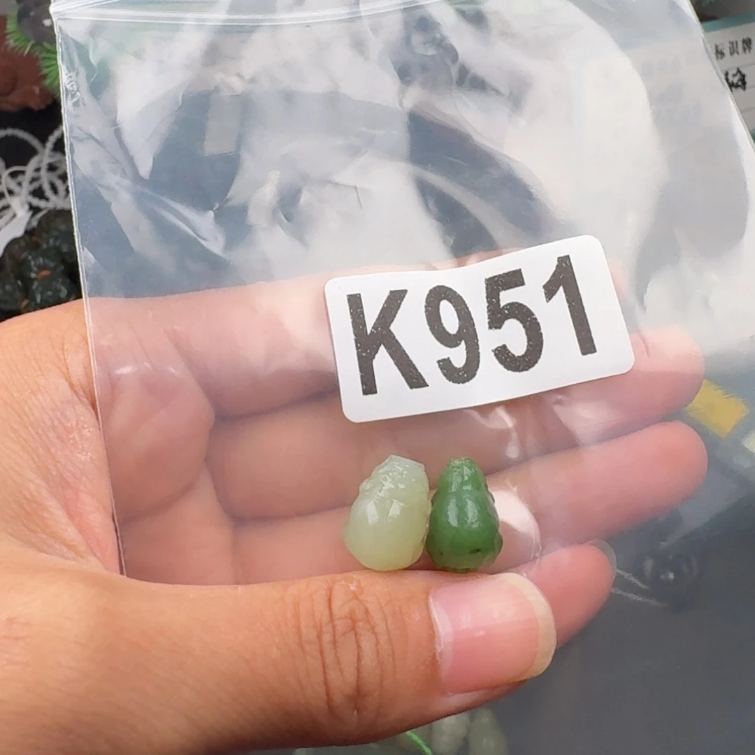 芋***露未镶嵌和田玉珠宝奇石