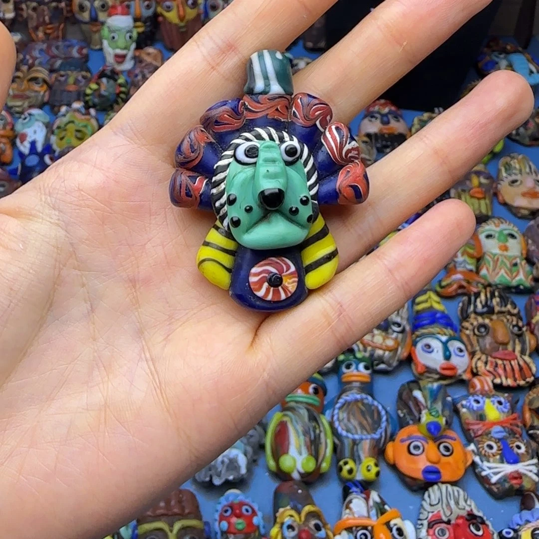 琉璃非金属玻璃颈饰狮子酋长