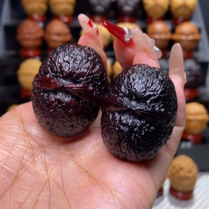 文玩核桃把件随**安泰伦元宝11号