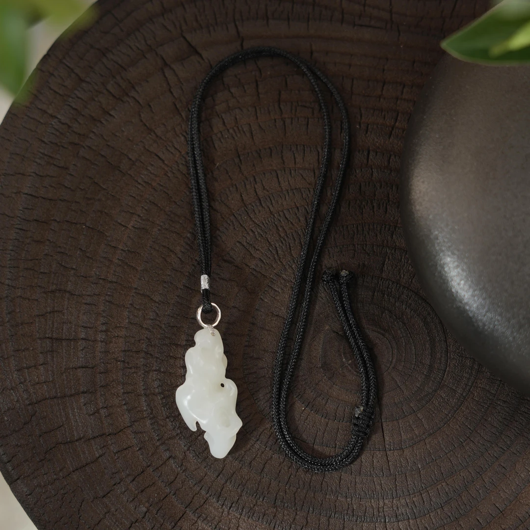 石念-天然和田玉S925银吊坠（多样性发其一）