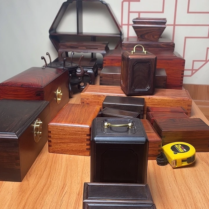 交趾黄檀（大红酸枝）单**票三个盒子