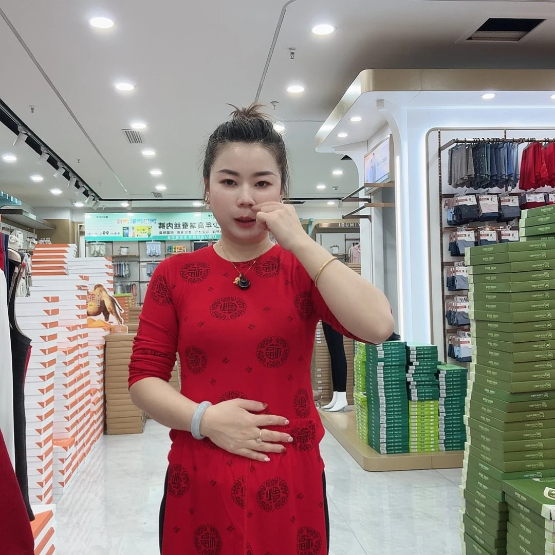 红色套装女士XL码