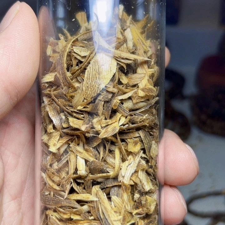 沉香碎屑沉香博*熏香勾丝