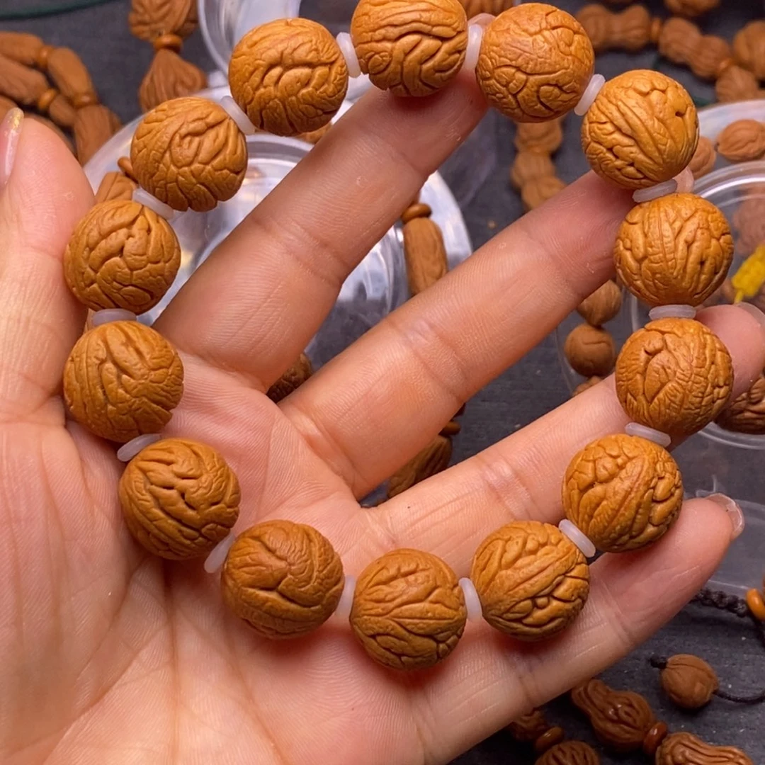 秦岭龙纹桃核手串