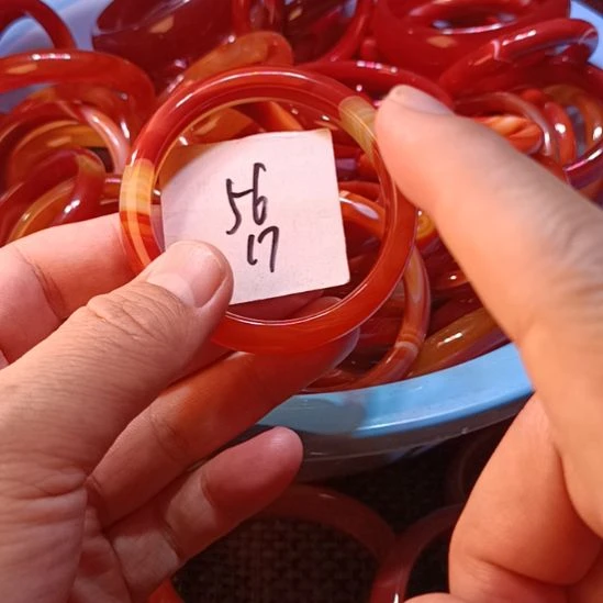 玛瑙/玉髓未镶嵌手镯