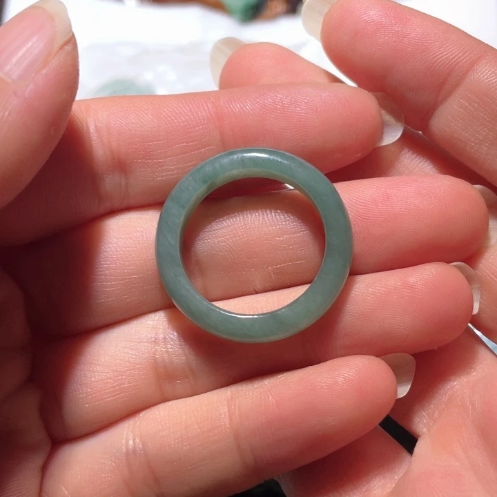 【闪购商品】翡翠颈饰未镶嵌娟****》天然翡翠