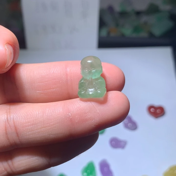 嘻****翡翠未镶嵌颈饰挂件