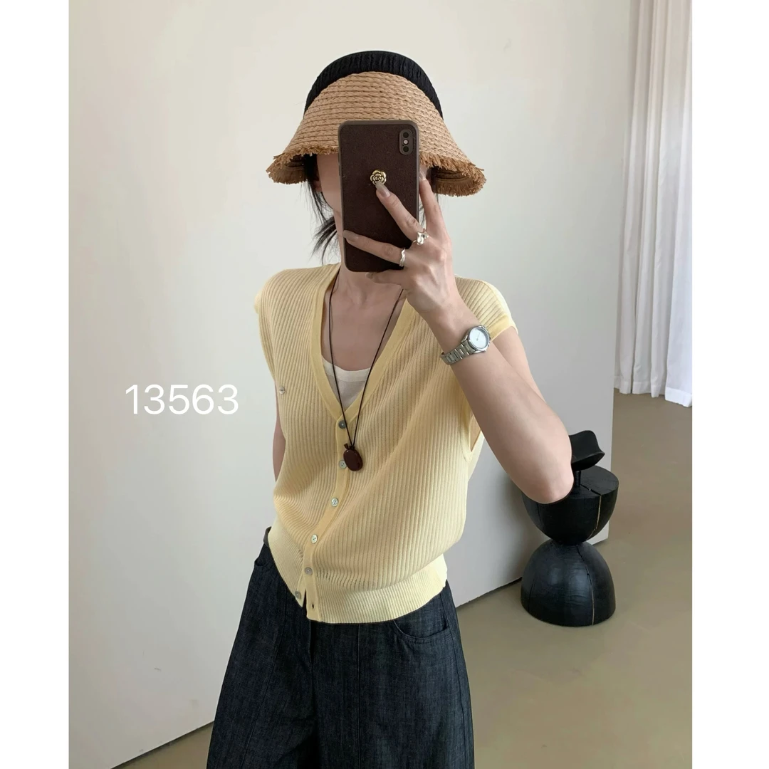 13563（部分无水洗唛，介意慎拍）WANGDAN新款假两件开衫小飞袖